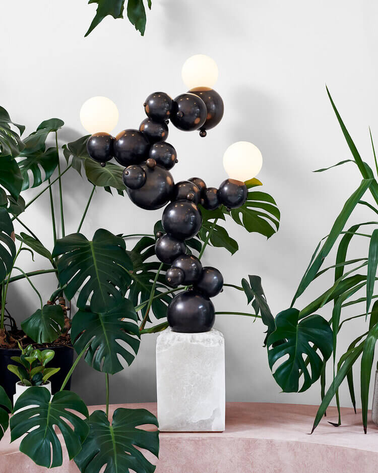 BUBBLY FLOOR LAMP par Rosie Li