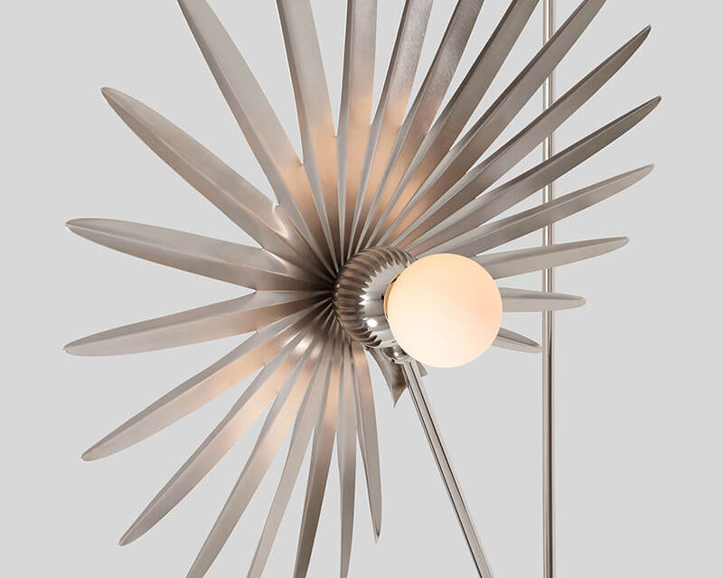 INEZ FLOOR LAMP par Rosie Li