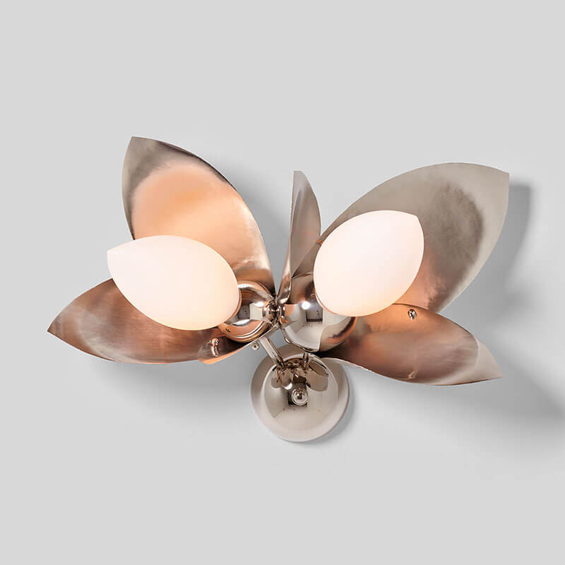 LAUREL BLOSSOM 02 WALLMOUNT par Rosie Li