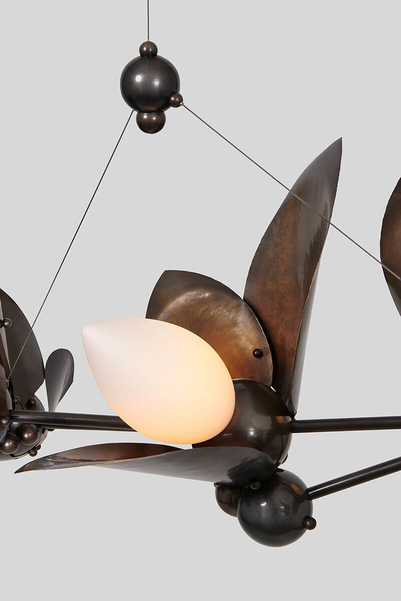 LAUREL BLOSSOM 05 CHANDELIER par Rosie Li