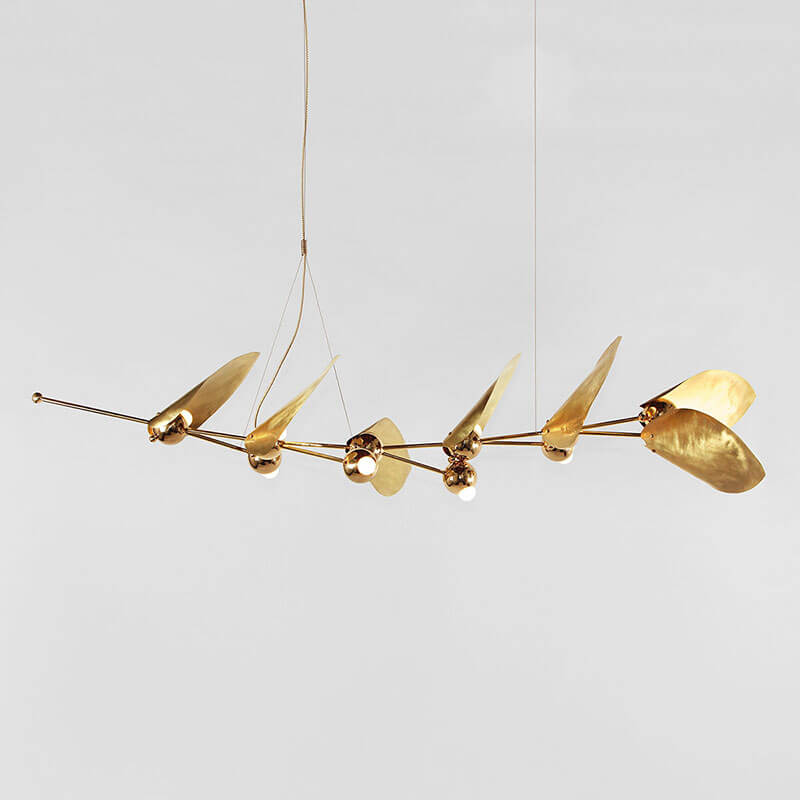 LAUREL LINEAR CHANDELIER par Rosie Li