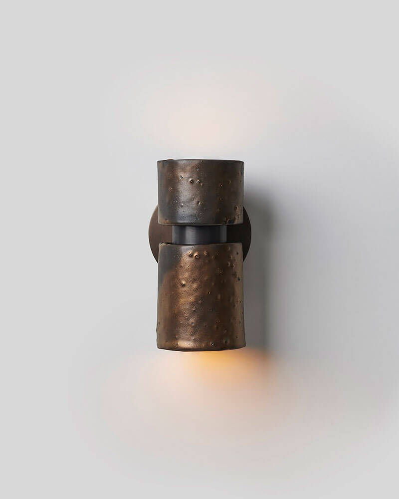 MONDAYS - PILAR CYLINDER WALLMOUNT par Rosie Li