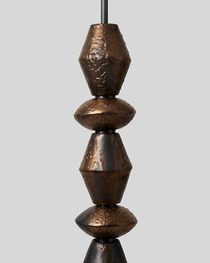 MONDAYS - PILAR MIXED COLUMN CONE par Rosie Li