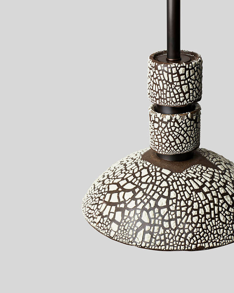 MONDAYS - PILAR ROUND PENDANT par Rosie Li