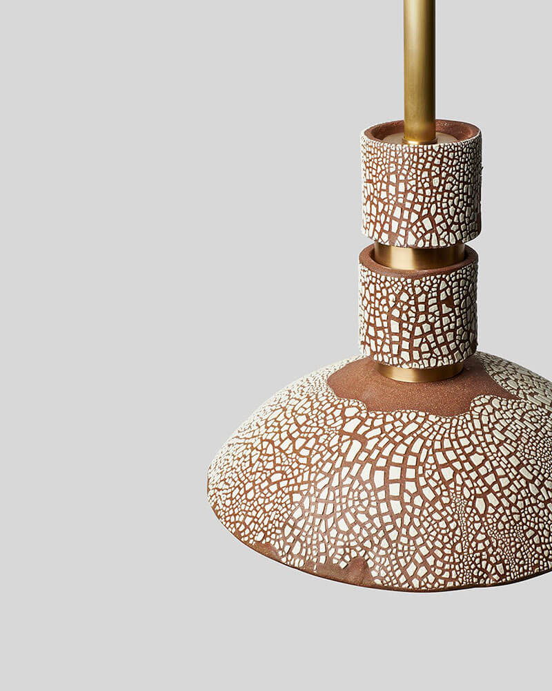 MONDAYS - PILAR ROUND PENDANT par Rosie Li