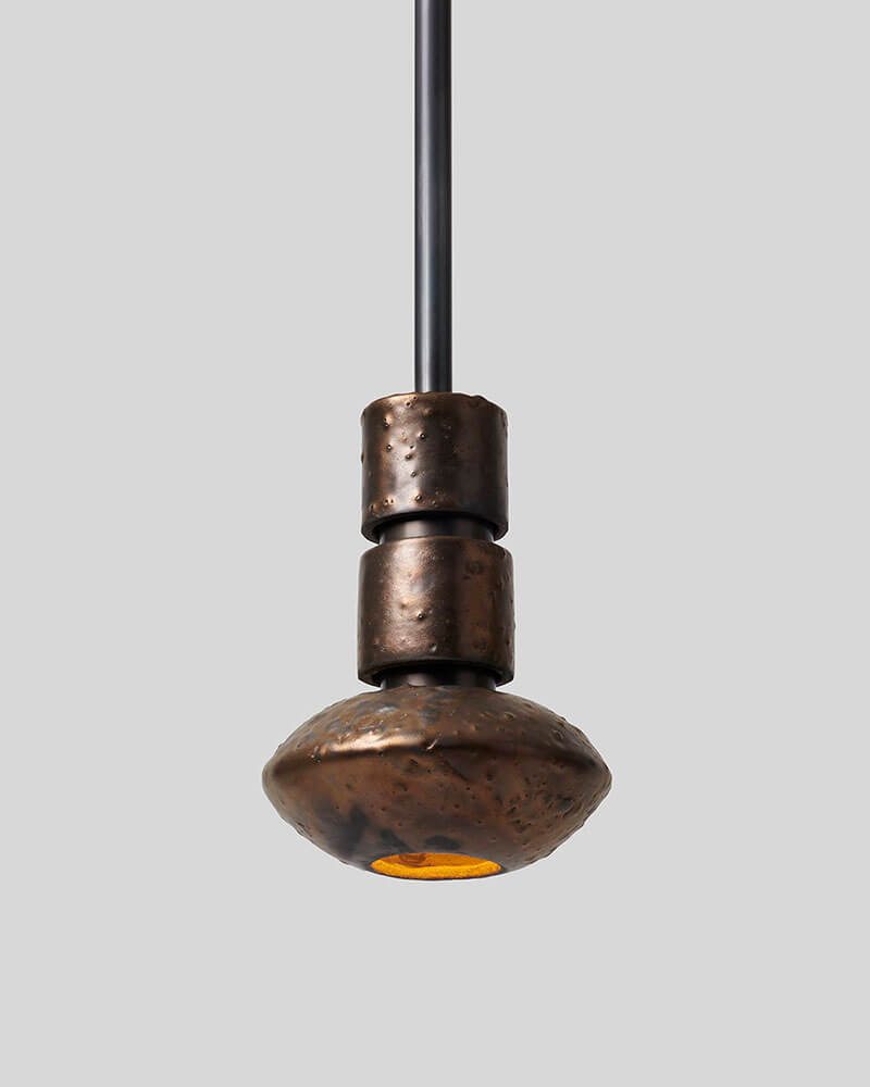MONDAYS - PILAR SAUCER PENDANT par Rosie Li