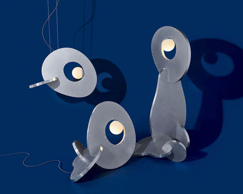 PEBBLE TABLE LAMP par Rosie Li