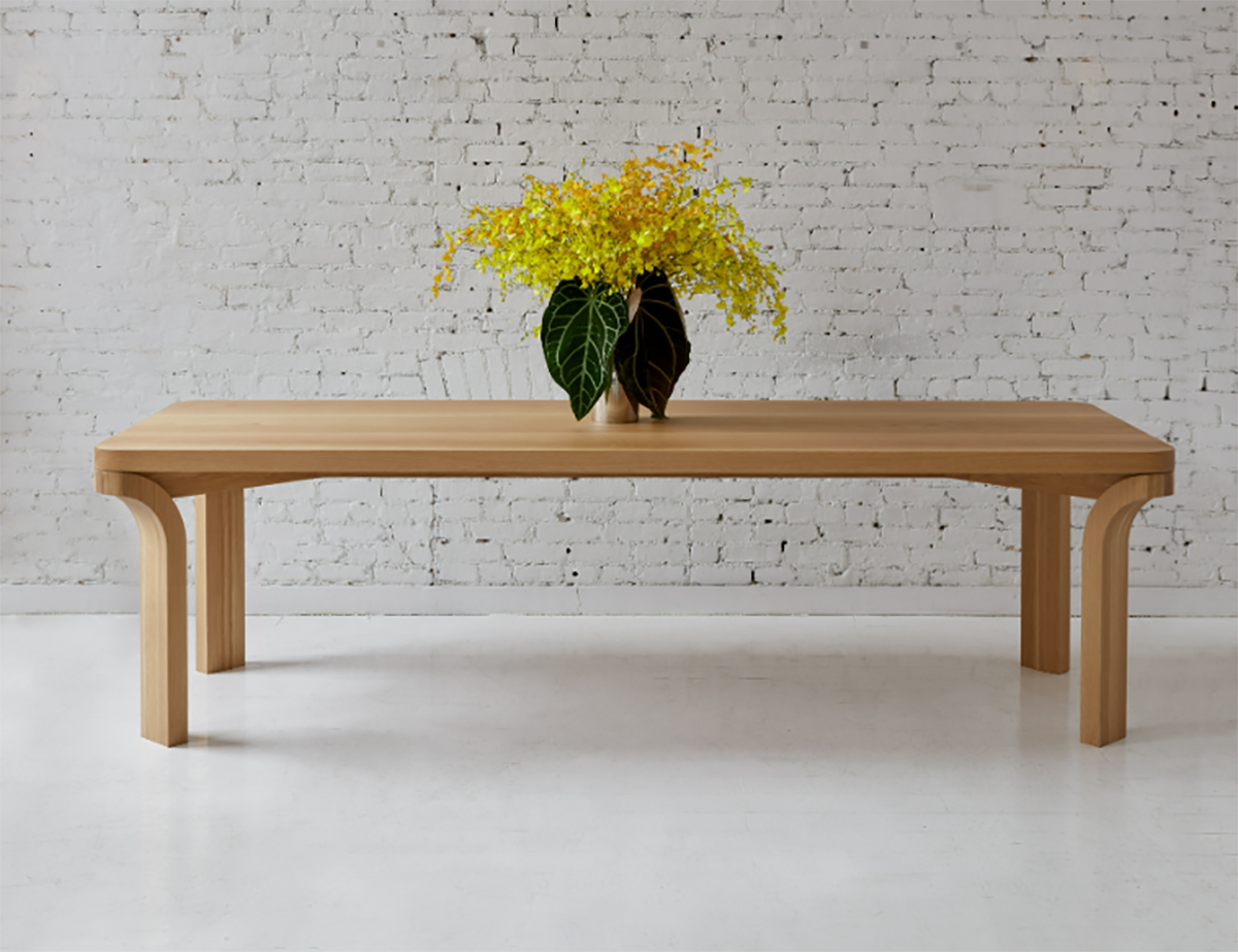 RELEVE DINING TABLE par Vonnegut/Kraft