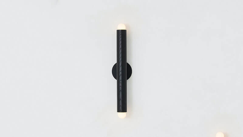 LODGE LINEAR SCONCE par Workstead